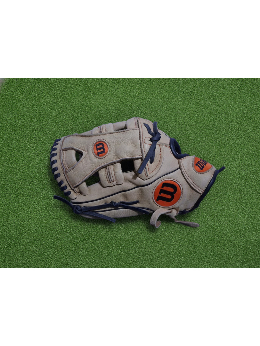 Wilson A450 12 Inch Youth Baseball Glove Tan Leather Black Lacing LHT MLB Logo